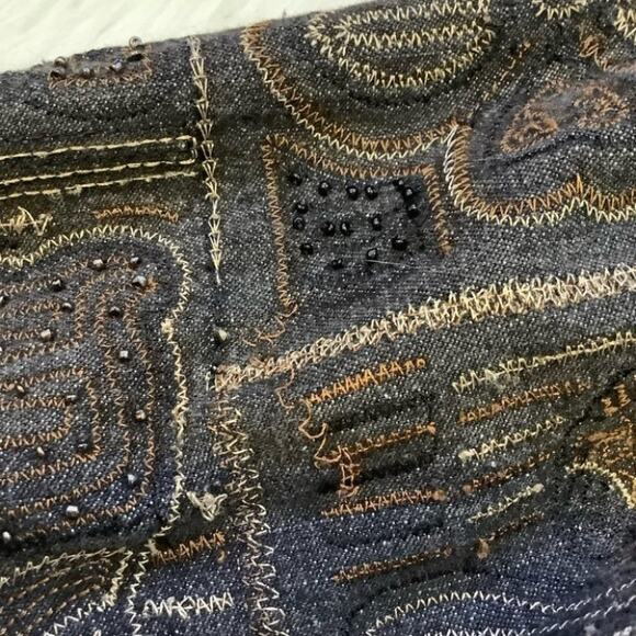 Chicos Size 1 Embroidered Beaded Thick Jacket Unique Trendy Pattern Abstract - Picture 10 of 10